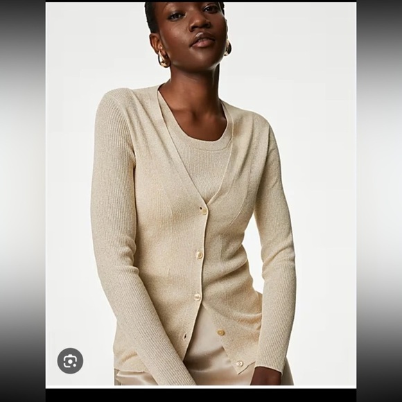 ME + EM Ribbed Knit Gold Button Front V-Neck Cardigan
size Small - Picture 8 of 12